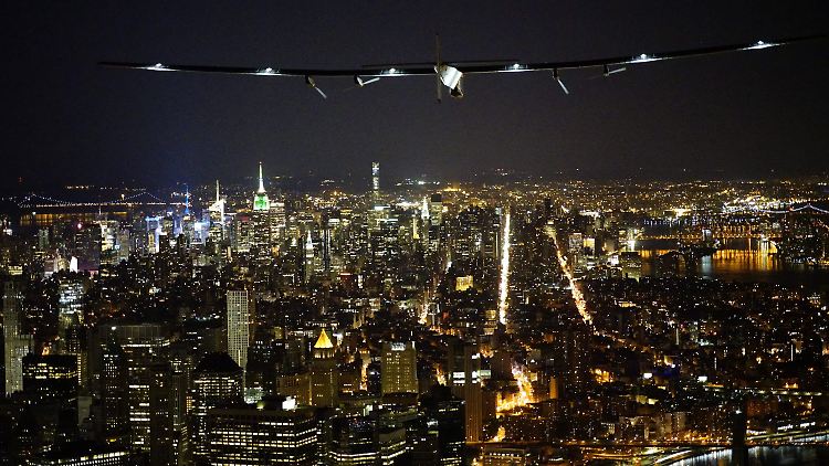 Die "Solar Impulse 2" ist am wichtigen Etappenziel New York angekommen.