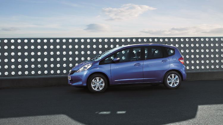 Eine Schönheit ist der Honda Jazz II nicht. Dafür punktet er mit praktischen Werten.