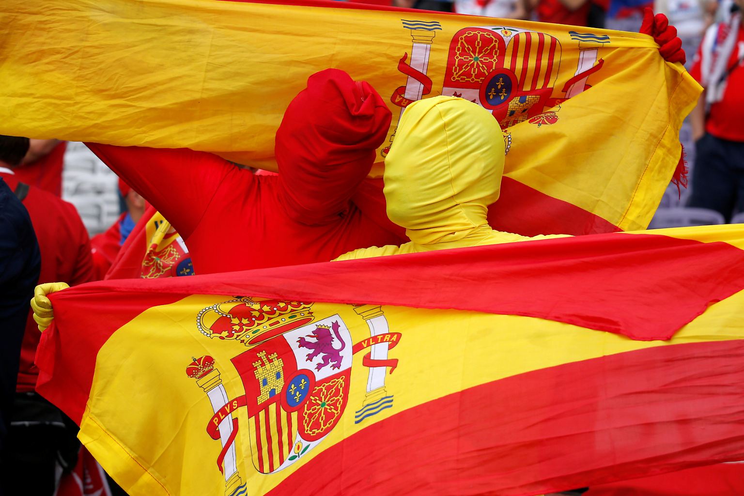 Tag vier bei der Fußball-Europameisterschaft in Frankreich - das war der Tag, an dem Titelverteidiger Spanien ins Turnier startete, ...