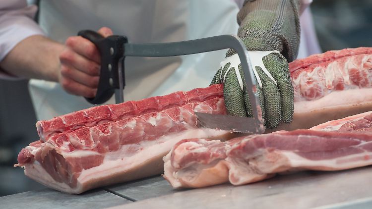 Die Debatte um Fleischpreise wird neu entfacht.