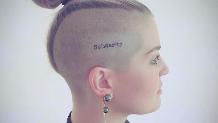 Kelly-Osbourne-Solidarity.jpg