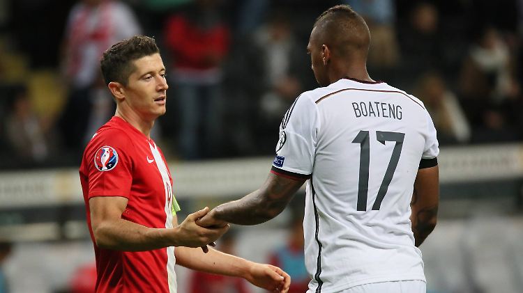 Sie sind Teamkollegen beim FC Bayern und werden sich als Gegner trotzdem nichts schenken: Robert Lewandowski und Jérôme Boateng.