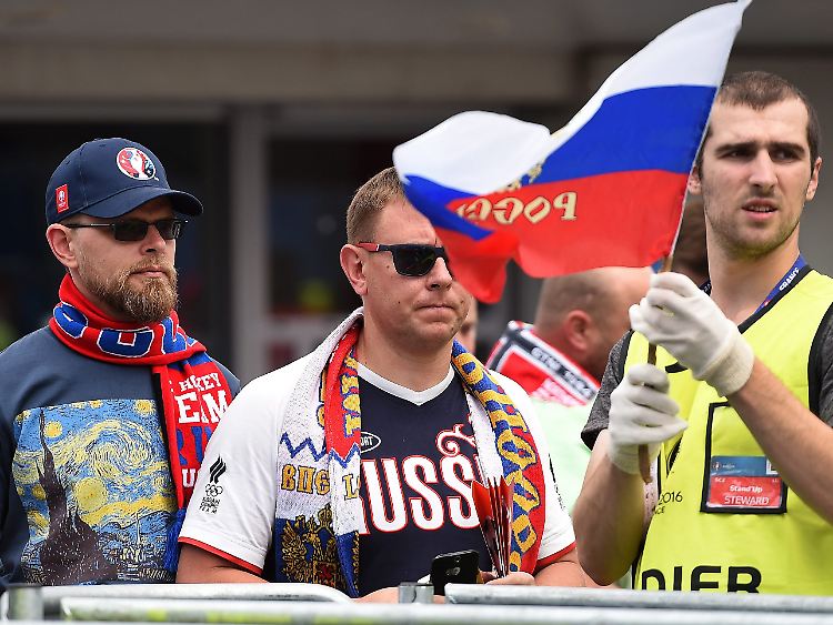 Die Fans der russischen Nationalmannschaft könnten nicht nur ihrem Team, sondern auch der Uefa Probleme bescheren.