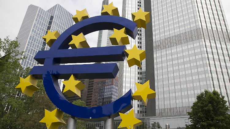 Die EZB könnte Firmenanleihen im Wert von 2,8 Billionen Euro aufkaufen.