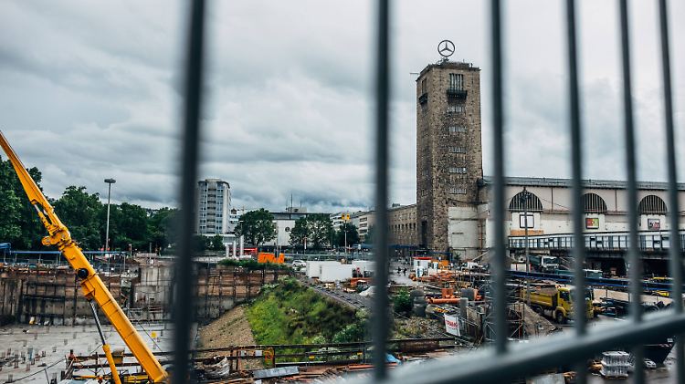 Dunkle Wolken über Stuttgart 21.