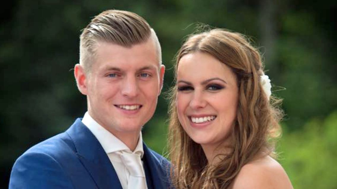 Toni-Kroos-Hochzeitsfoto.jpg