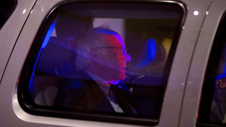 Sanders und Clinton hatten sich auf "neutralem Boden" im "Hilton" in Washington getroffen.