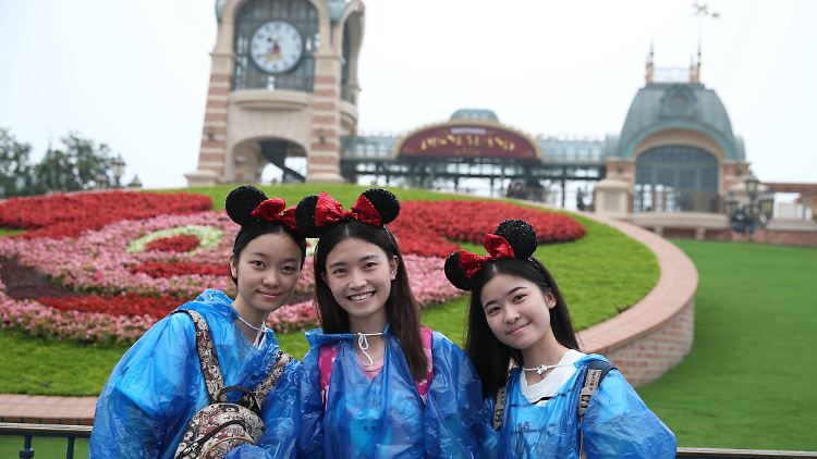 In Shanghai gibt es einen echten Disney-Hype. Schon vor der Eröffnung sorgte der Park für Aufsehen.