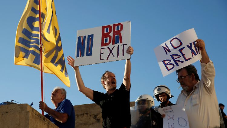 Briten demonstrieren für einen Verbleib in der EU.