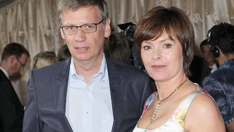 Hochzeitsfotos im Klatschmagazin: Jauch scheitert mit Menschenrechtsklage -  n-tv.de