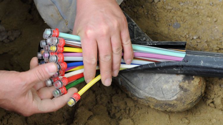 Eine Hürde auf dem Weg zum Internet-Ausbau in Deutschland scheint genommen.