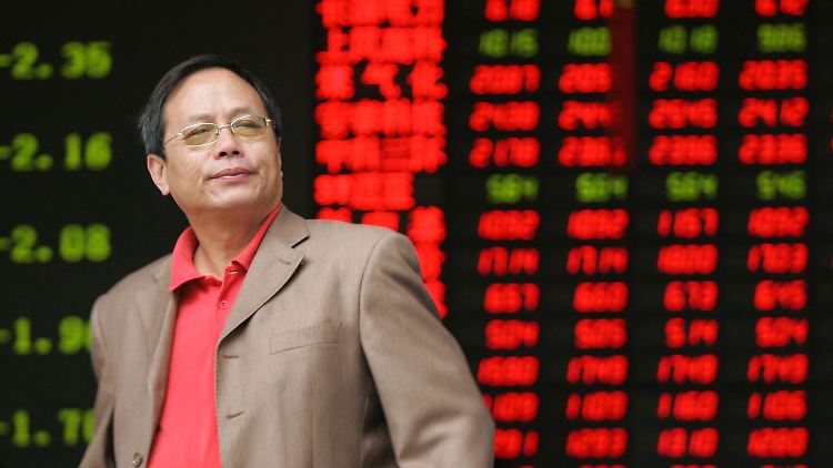 Kritischer Blick: Die Anleger halten sich in Asien weitgehend zurück.