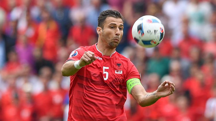 Albaniens Kapitän und Hoffnungsträger: Lorik Cana.