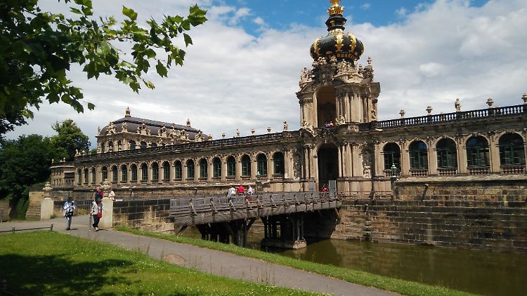 Der Zwinger ist eines der schönsten Bauwerke in Dresdens Altstadt.