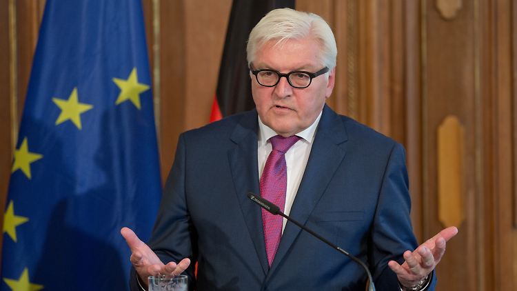 Bundesaußenminister Frank-Walter Steinmeier bemüht sich um einen maßvollen Umgang mit der Türkei.