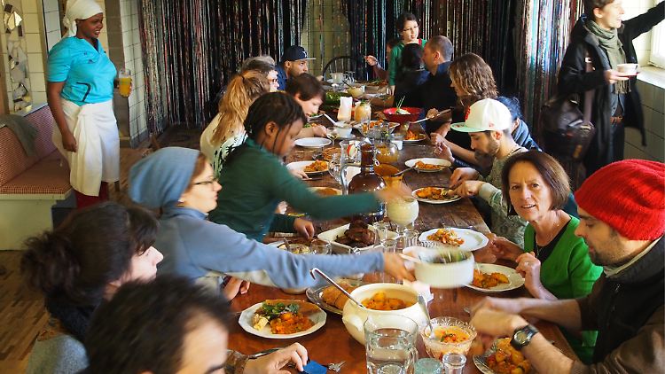 Das gemeinsame Essen ist Teil der Integration.