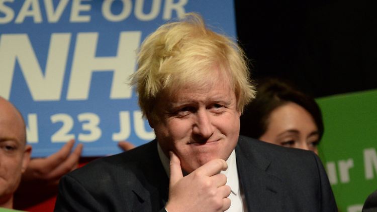 Das Haar sorgfältig verstrubbelt, gibt Boris Johnson sich als Volkstribun.