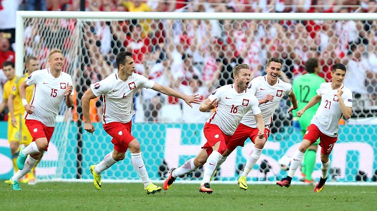 Jakub Blaszczykowski (M.) erzielte den entscheidenden Treffer.