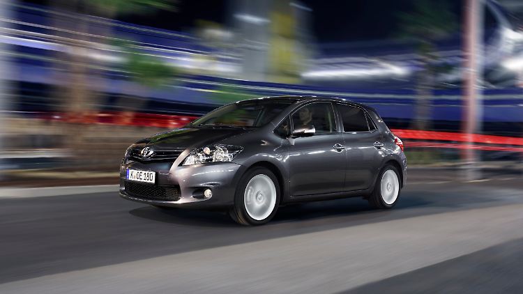 Eine Schönheit war und ist der Toyota Auris I nicht. Aber gebraucht kann er ein guter Begleiter für wenig Geld sein.