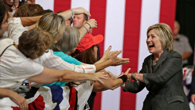 Clinton ließ sich in Raleigh feiern.