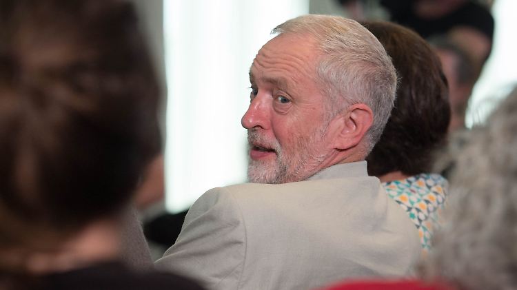 Labour-Parteichef Jeremy Corbyn muss sich in Acht nehmen. 