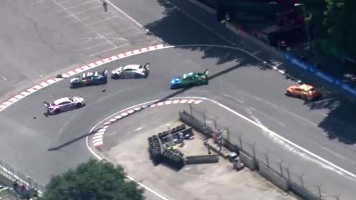 DTM-Crash.JPG