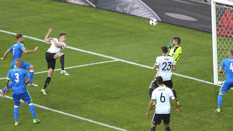 Julian Draxler kam für Mario Götze in die deutsche Startelf, bereite vor, traf und siegte.