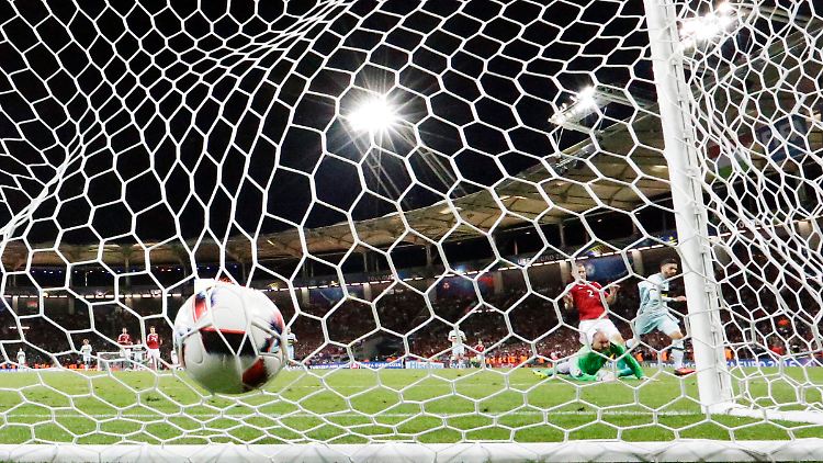 Yannick Carrasco traf gegen Ungarn zum 4:0-Endstand für Belgien.