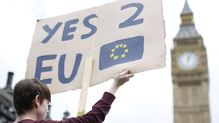 In London protestieren vor allem junge Menschen für einen Verbleib Großbritanniens in der EU.