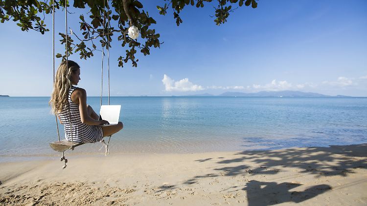 Vielleicht brauchen Frauen nur eine gute Aussicht und ein Laptop?