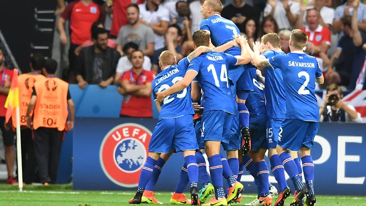 Die Isländer dürften am Montagabend nach dem 2:1 gegen England nicht nur auf dem Spielfeld gefeiert haben.