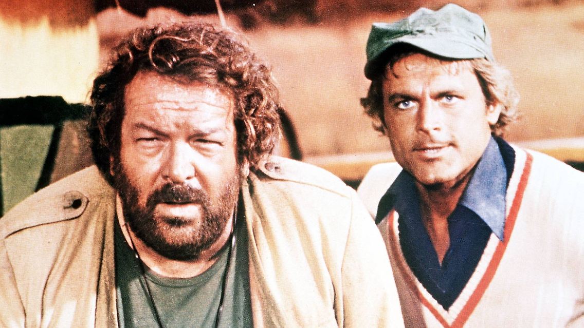 Bud Spencer (links) hieß mit bürgerlichem Namen Carlo Pedersoli. Er wurde mit Filmen wie "Vier Fäuste für ein Halleluja", zusammen mit Terence Hill (rechts), vor allem für seine Darstellung des gutherzigen Grobians bekannt, der für Recht und Ordnung sorgt.