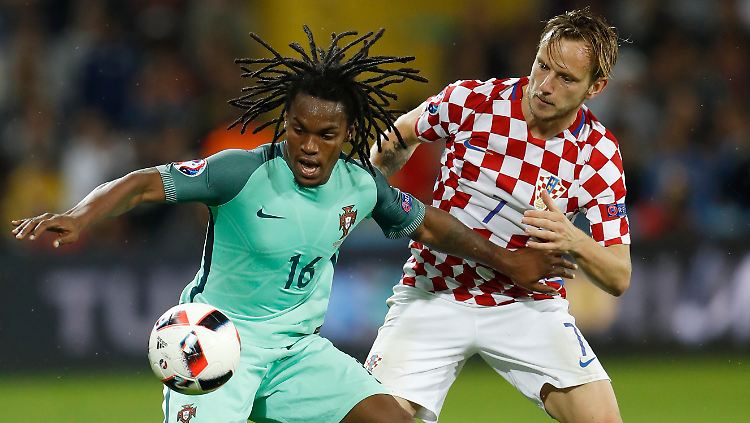 Mann des Spiels: Beim Achtelfinalsieg gegen Kroatien spielte Sanches (hier mit Ivan Rakitic) stark.