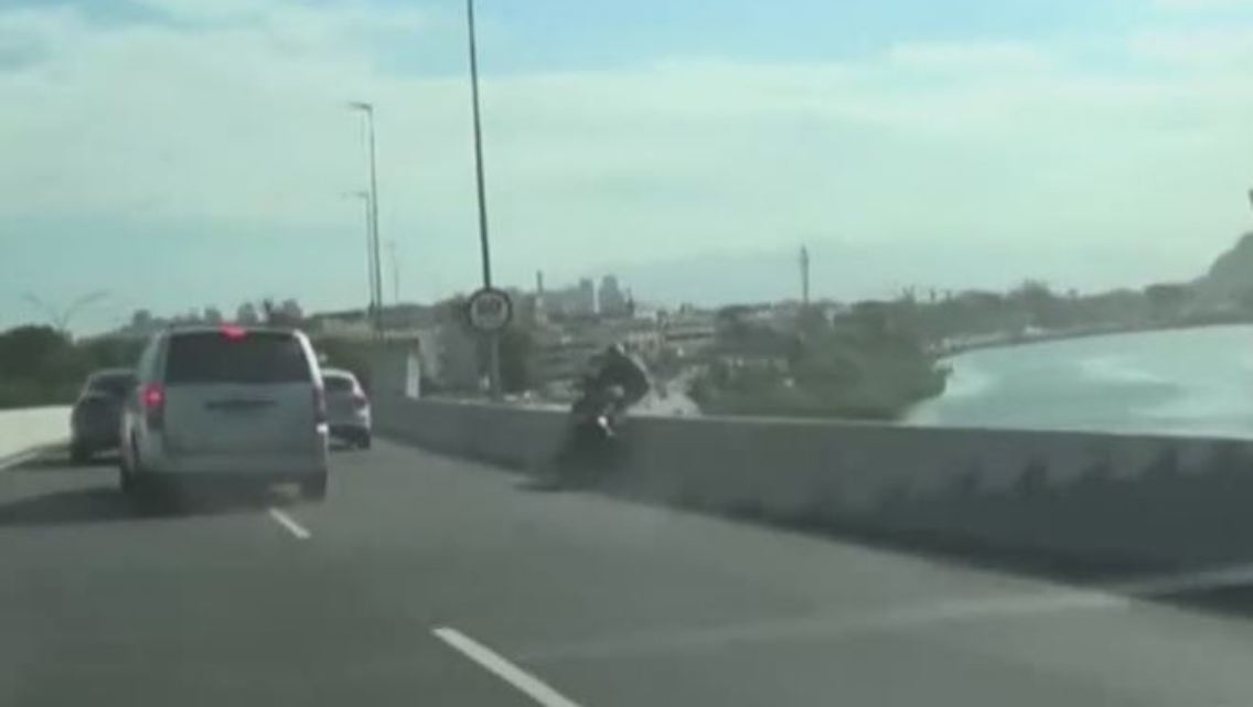 motorradfahrer.JPG