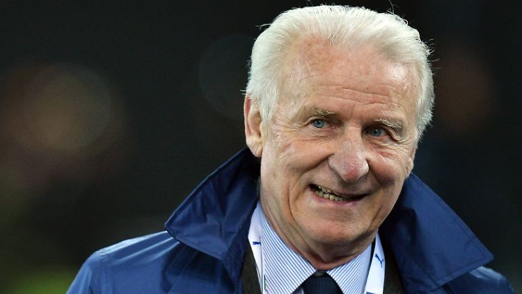 Trainierte zwischen 1994 und 1995 sowie zwischen 1996 und 1998 den FC Bayern und zwischen 2000 und 2004 die italienische Nationalmannschaft: Giovanni Trapattoni.