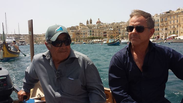 Unterwegs im Hafen von Valetta.jpg