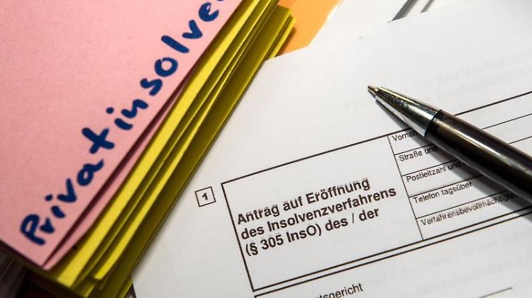 Eine Schuldnerberatungsstelle kann bei einer Privatinsolvenz helfen. Foto: Alexander Heinl