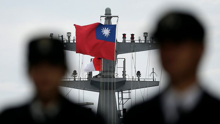 Die taiwanische Marine spricht von einem Missverständnis: Sie hat mit einer Schiffabwehr-Rakete auf einen Kutter geschossen.