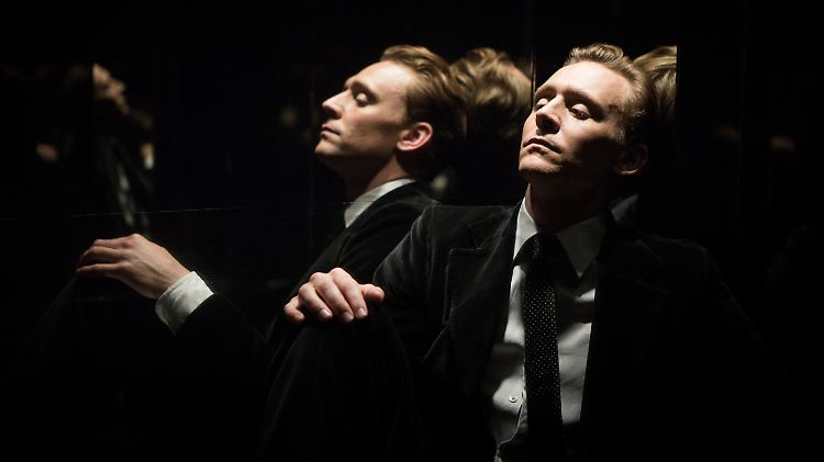 Tom Hiddleston spielt in "High Rise" die Hauptrolle: Dr. Robert Laign.