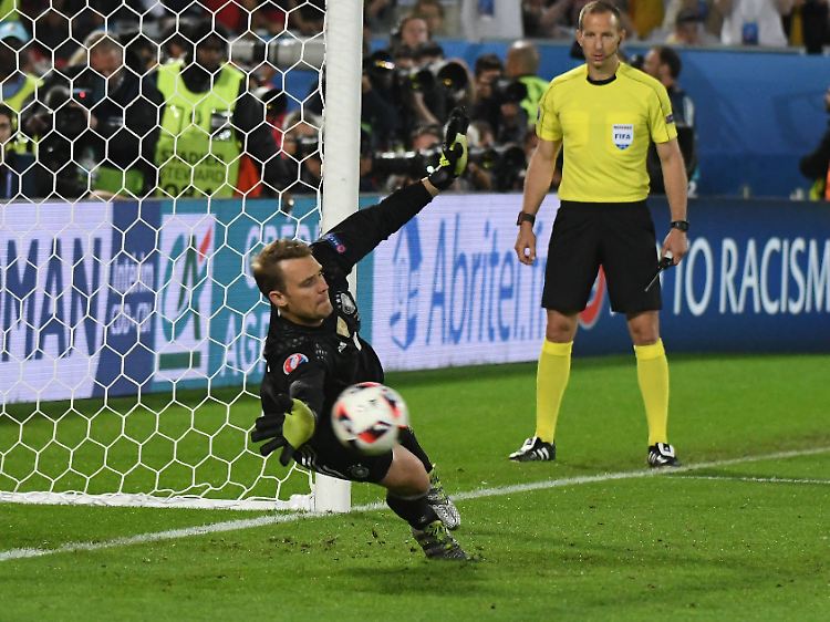 Manuel Neuer hätte zur Not auch einen Elfer geschossen. Musste er dann aber doch nicht.