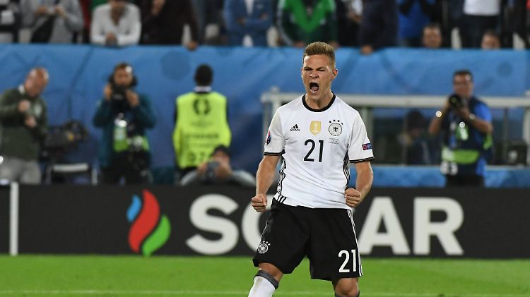 Joshua Kimmich verwandelt sicher - und zeigte es.
