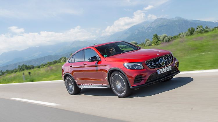 Viel mehr als der große Bruder, das Mercedes GLE Coupé, betont das GLC Coupé seine Sportlichkeit schon in der äußeren Linienführung. 