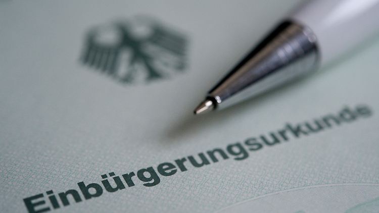 Seit dem Brexit-Votum gewinnt die deutsche Staatsbürgerschaft an Popularität.
