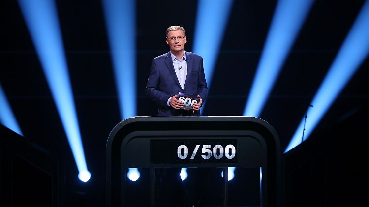 In der "Wer wird Millionär?"-Sommerpause führt Günther Jauch durch "500 - Die Quiz-Arena".