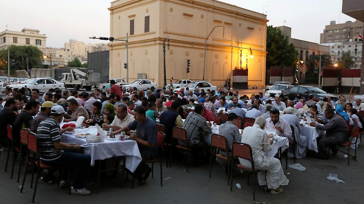 Fastenbrechen in Kairo.
