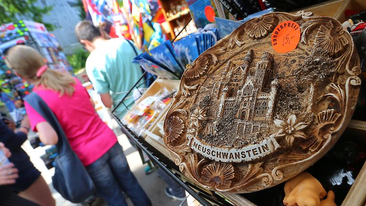 Mehr als 1,3 Millionen Touristen besuchen Neuschwanstein pro Jahr.
