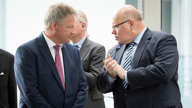 Kahl (l.) wird von Altmaier nur soviel Spielraum erhalten, wie nötig.