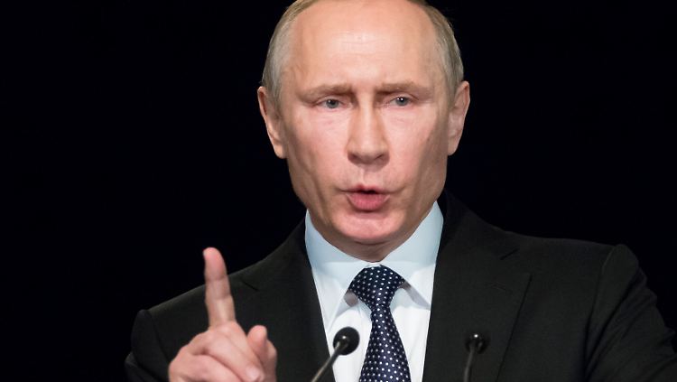 Der russische Präsident Putin hält an der Unterstützung des syrischen Machthabers Assad fest.