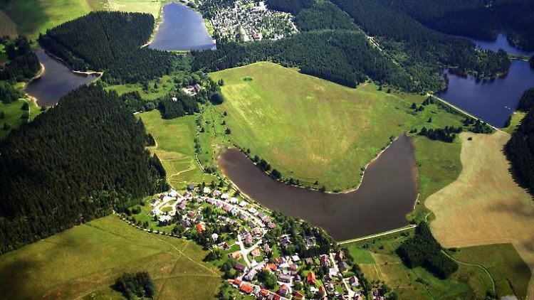 Die Wanderwege folgen oft den alten Wassergräben. Deren minimales Gefälle erspart Wanderern drastische Steigungen.