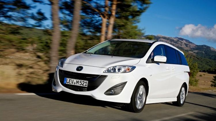 Die zweite Generation des Mazda5 ist von 4,50 Meter auf 4,59 Meter angewachsen.